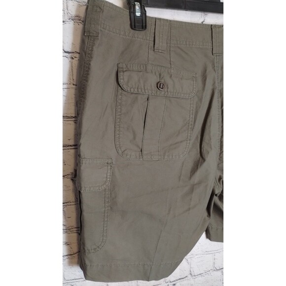Columbia Women's Tan Cargo Shorts - Picture 6 of 9